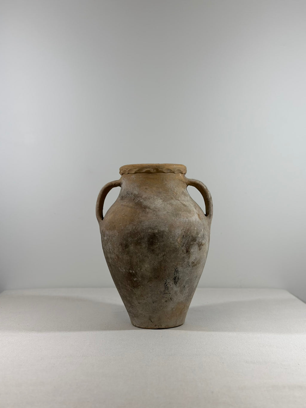 Avanos Belted Mouth Pot